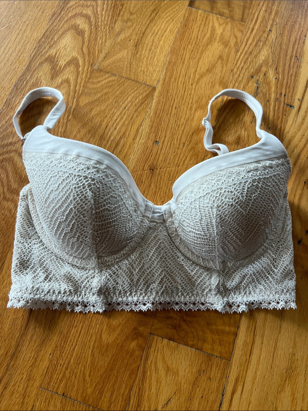 Victoria's Secret Cream Lace Longline Underwire Demi Bra Size 32D